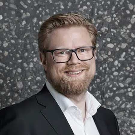 Christopher-Ronbeck-scaled