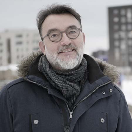 ANDERS HOLT
